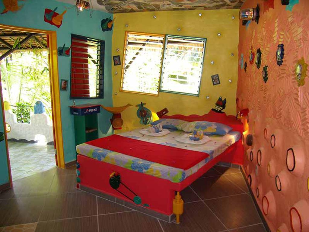 Takatuka Beach Resort Sipalay Rom bilde