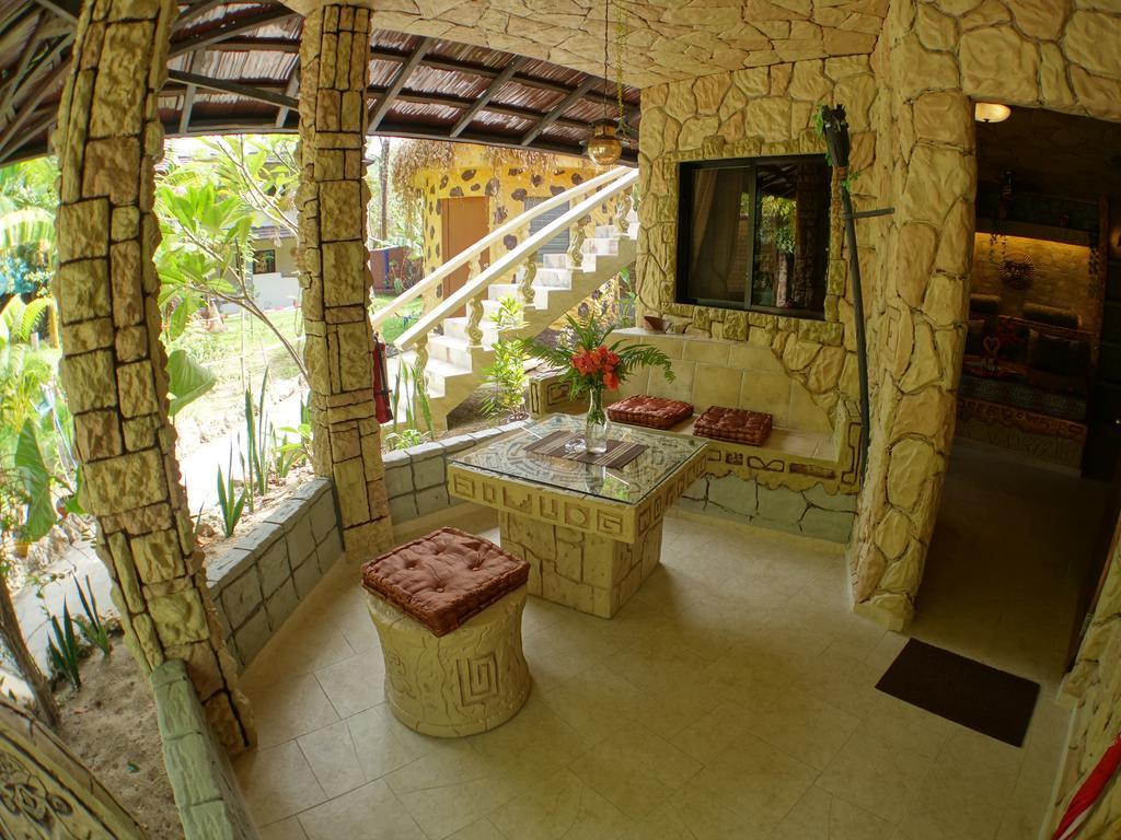 Takatuka Beach Resort Sipalay Eksteriør bilde